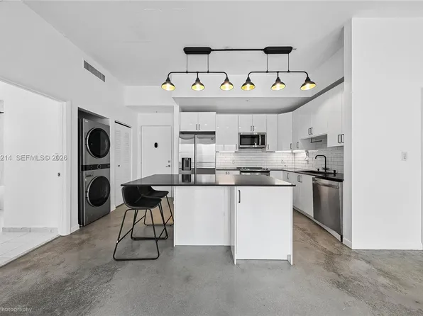 133 NE 2nd Ave, Miami, FL
