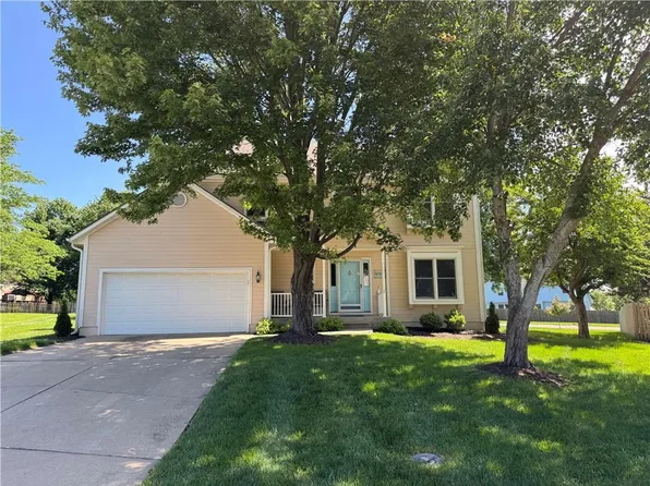6702 W 156th Ter, Overland Park, KS 66223