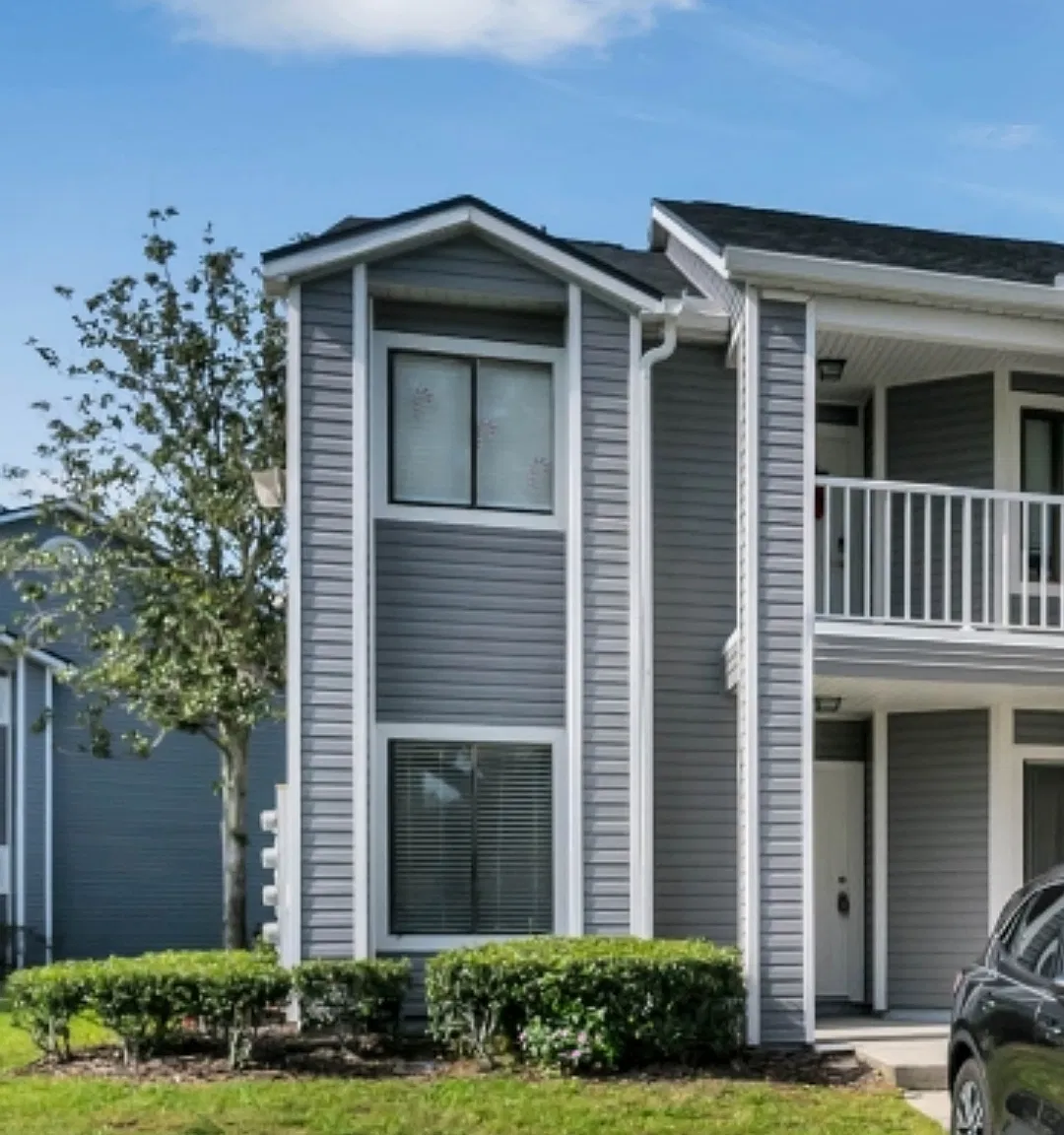2 bed, 992 sqft, $1,750 — Photo 1