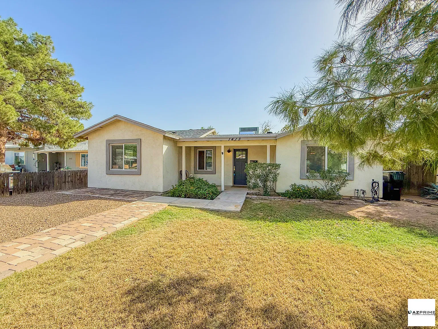 Your Dream 3/2.5 Phoenix Home Awaits - Where Modern Elegance Meets Comfort! — Photo 1