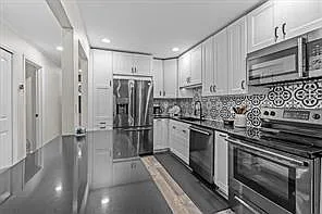 3412 Essex Ave #111 — Photo 5