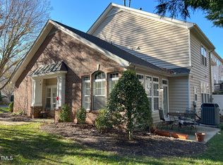 6700 Middleboro Dr, Raleigh, NC 27612