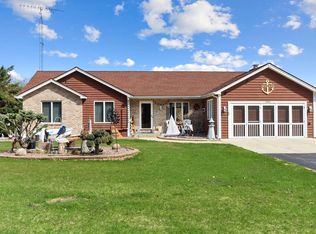 W6084 Brick Church Rd, Walworth, WI 53184