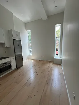 Rented by Artifact.co | media 6