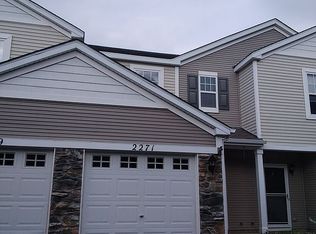 2271 Flagstone Ln #6, Carpentersville, IL 60110