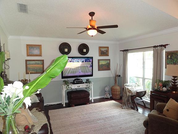 4th image of 11612 Derby Forest Dr