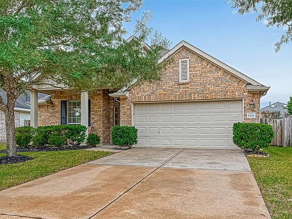 2nd image of 15111 Olmstead Park Dr