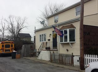 66 Frank Ct, Brooklyn, NY 11229