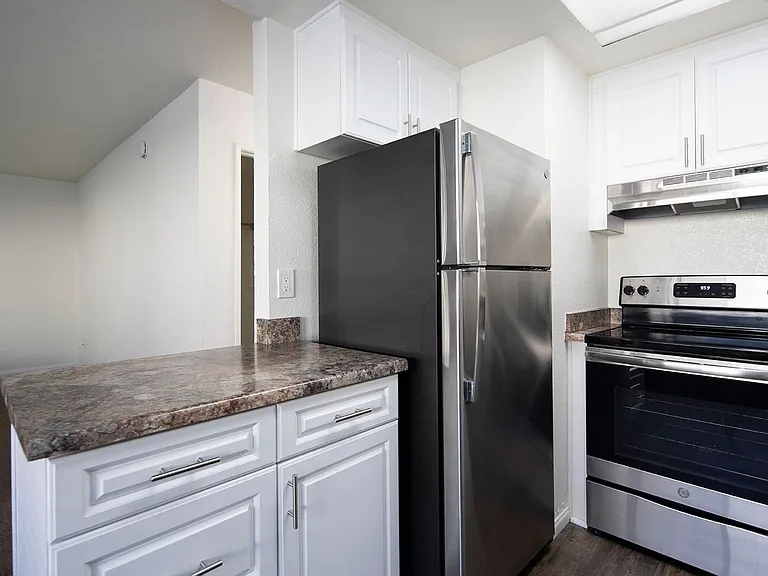 3639 South Bonita Street — Photo 11