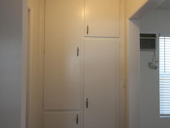 4th image of 3710 Glendon Ave APT 4