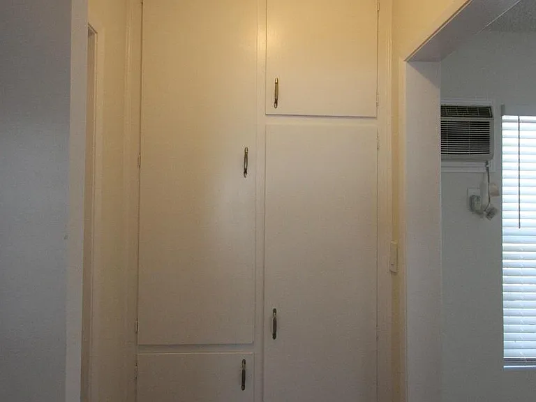 3710 Glendon Ave #4 — Photo 3