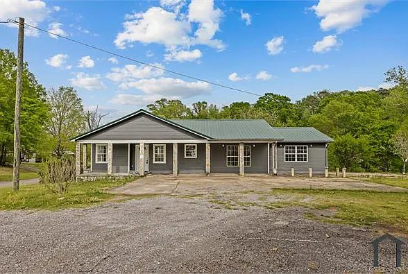 207 Jemison St — Photo 3