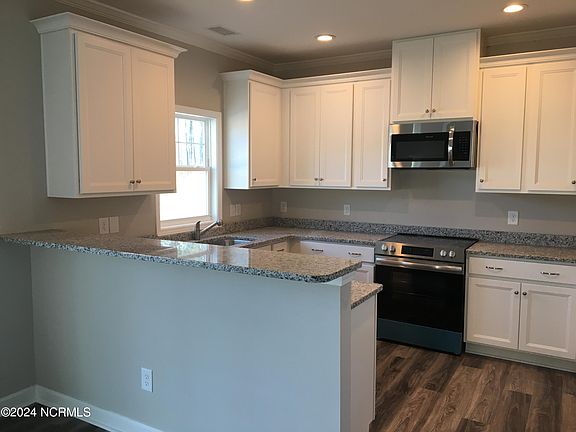 2nd image of 6017 Duxbury Court
