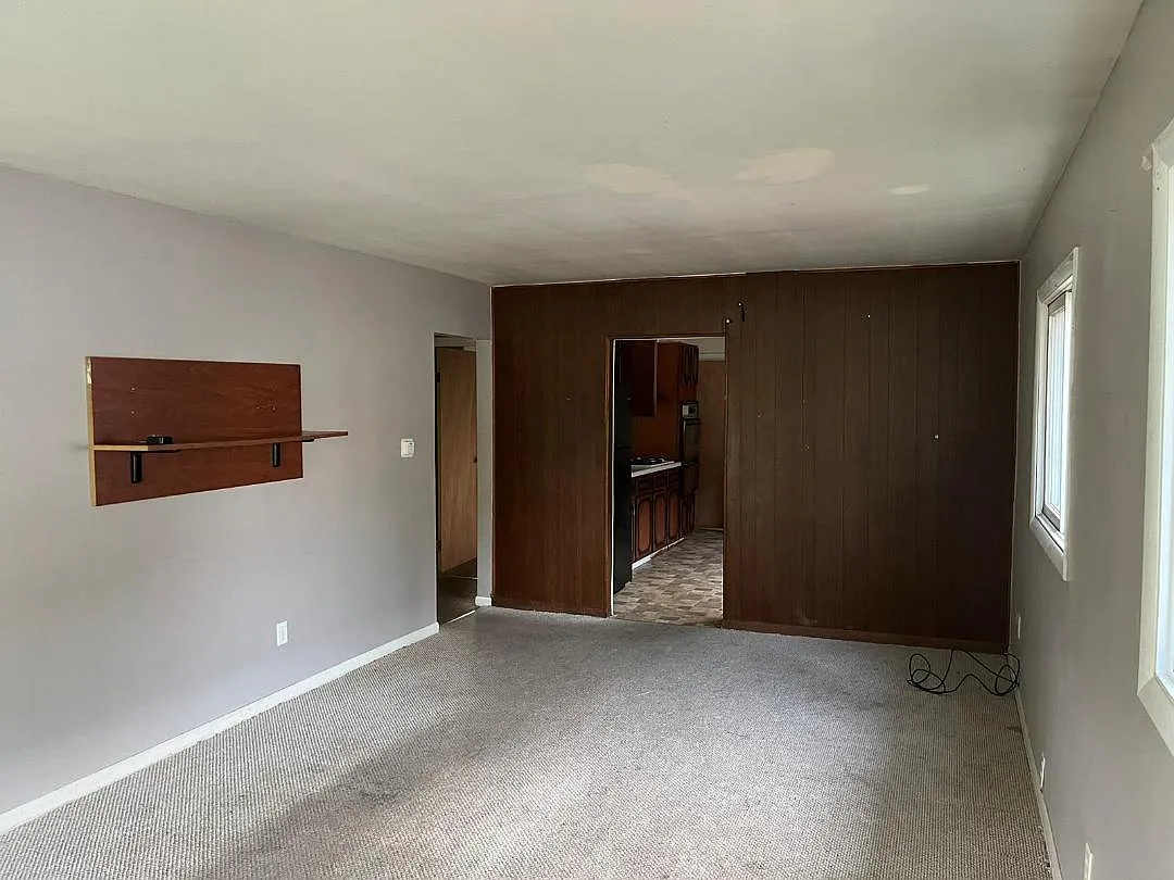 2 bed, 915 sqft, $900 — Photo 3