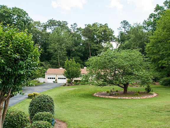 3rd image of 5504 Green Valley Dr
