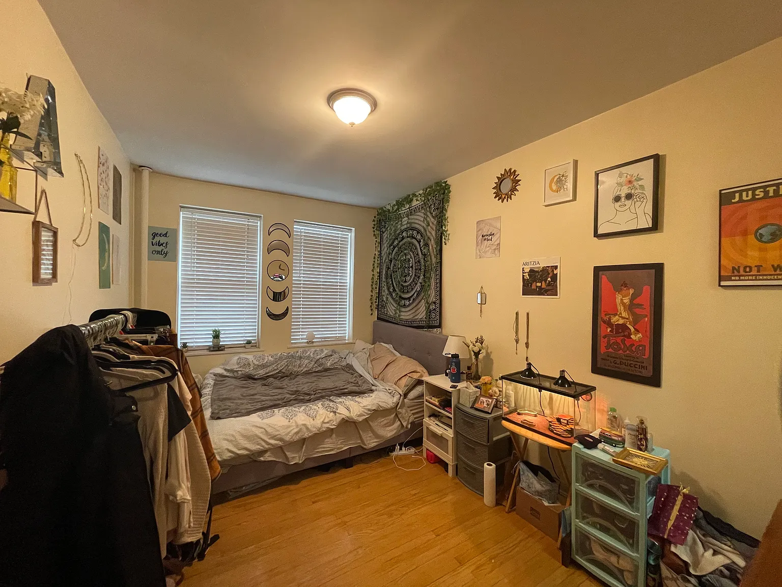 2 bed, 999 sqft, $3,600 — Photo 1
