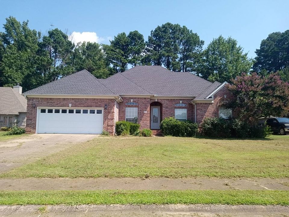 1st image of 2403 Defoe Cir