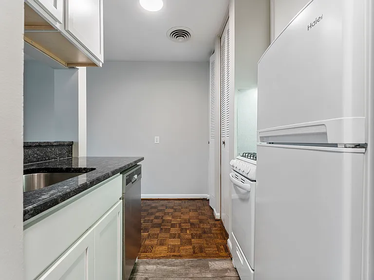 3415 Grove Ave #F — Photo 8