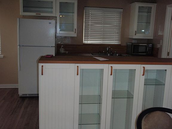 living room to kitchen