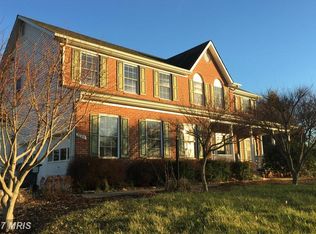7165 N Crest Ct, Warrenton, VA 20187
