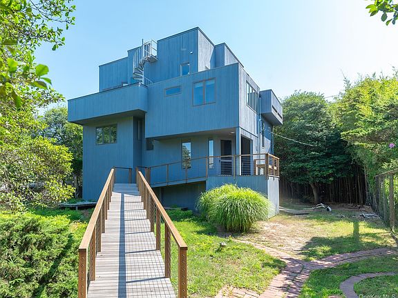 2nd image of 36 Dune Way