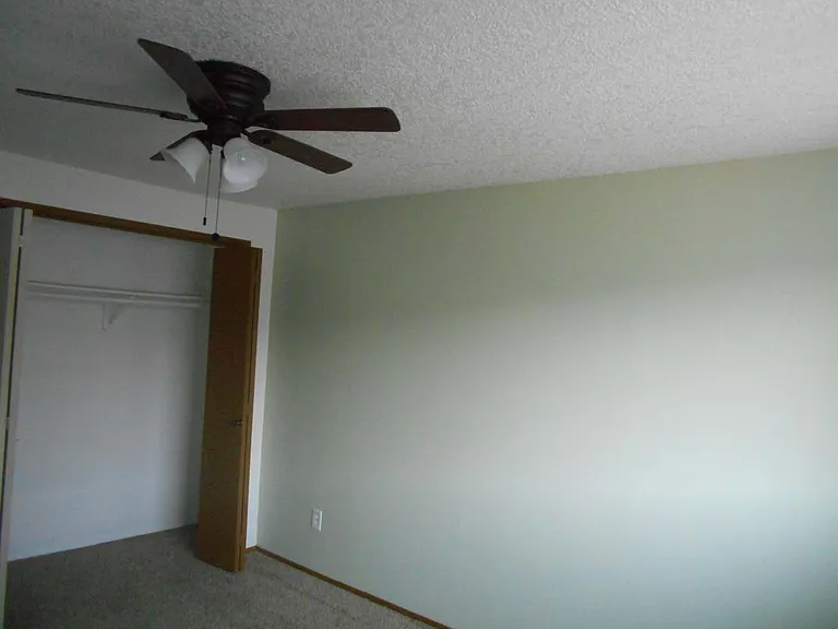 1001 NE 25th Ave #7 — Photo 16