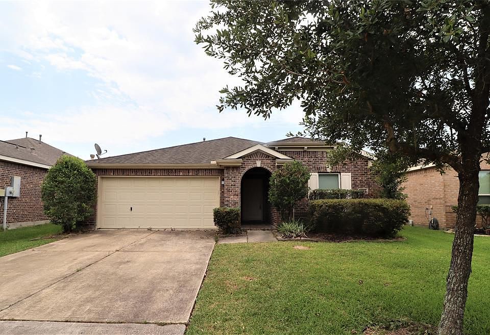 1st image of 2749 Lomelina Ln