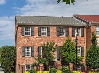 3279 Sutton Pl NW APT D, Washington, DC 20016