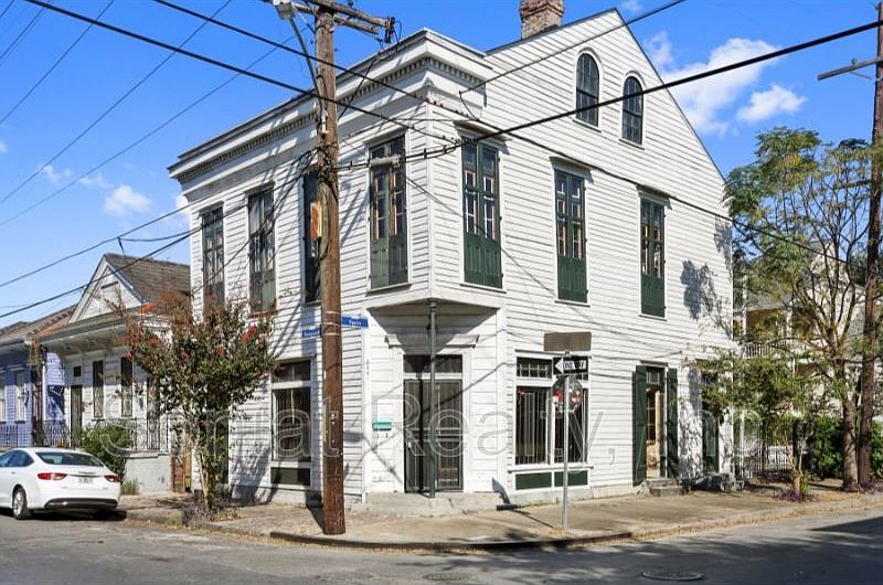 1st image of 904 Spain St #A
