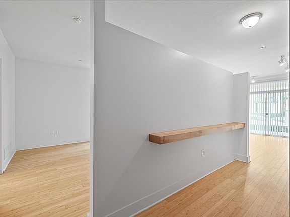 3rd image of 521 Shady Ave APT 13