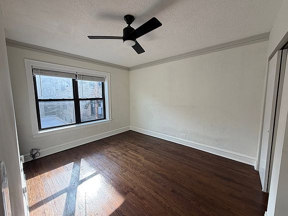 3rd image of 5509 N Lincoln Ave #5509.5-2S