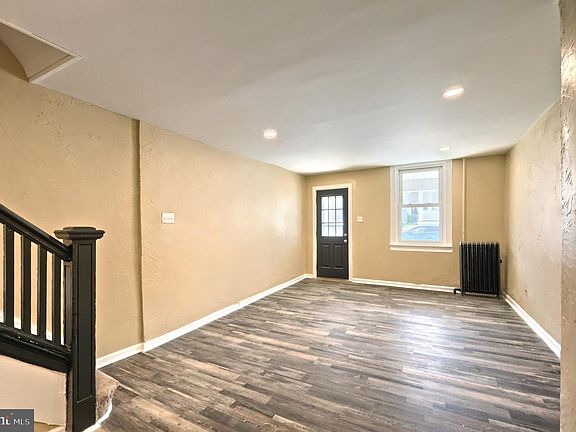 3rd image of 1415 W King St