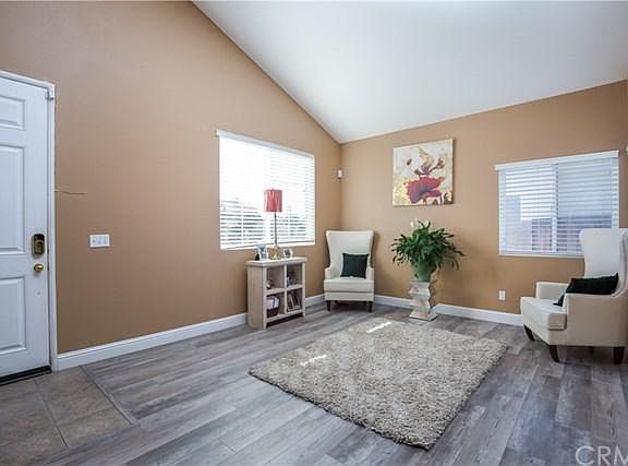 4th image of 730 Snowcreek Ln
