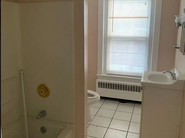 401 N 10th St #3