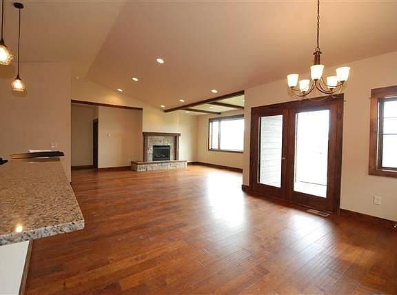 5th image of 3575 Lolo Way