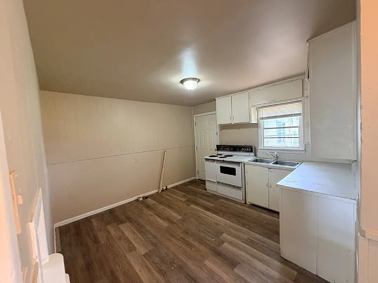6214 24th St #B — Photo 4