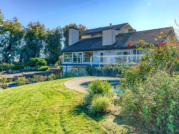 3rd image of 4578 Millerton Rd