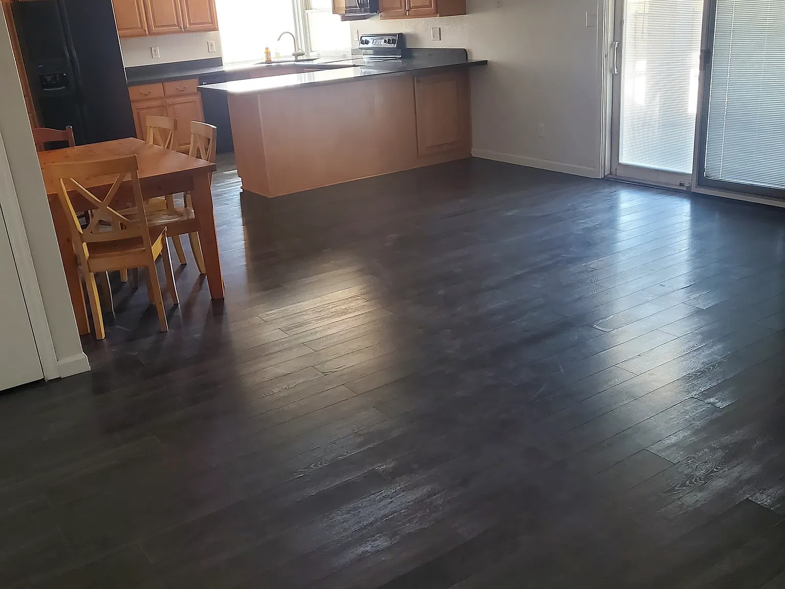 4 bed, 1900 sqft, $3,200 — Photo 4