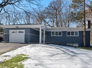 3330 Brook Rd, Highland Park, IL 60035