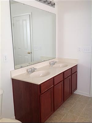 4th image of 8148 Carina Dr