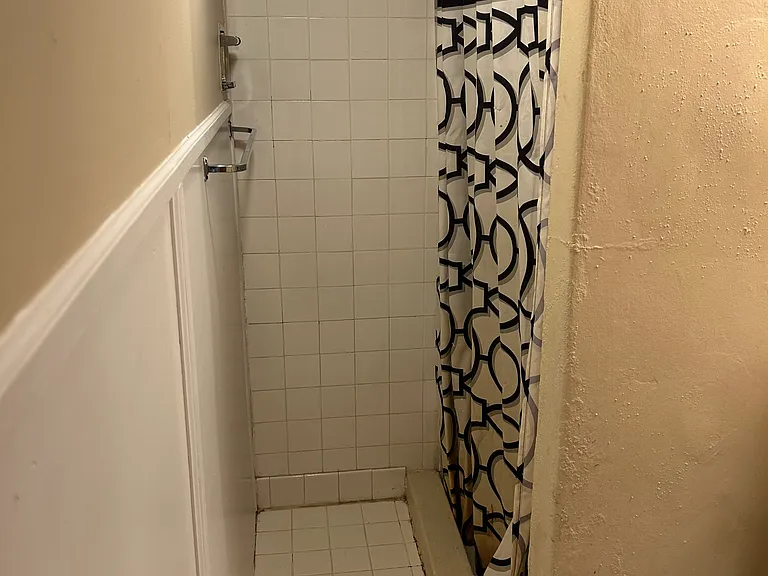 4606 California St #5 — Photo 11