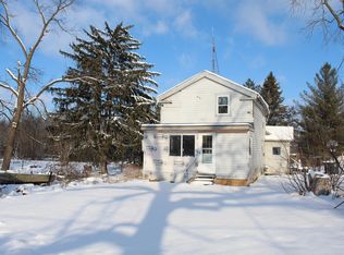 8752 Ann St, Omro, WI 54963