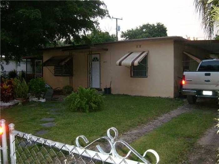 Llamar a (954)  682-3237