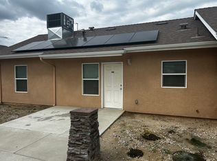 430 W Pine St, Exeter, CA 93221