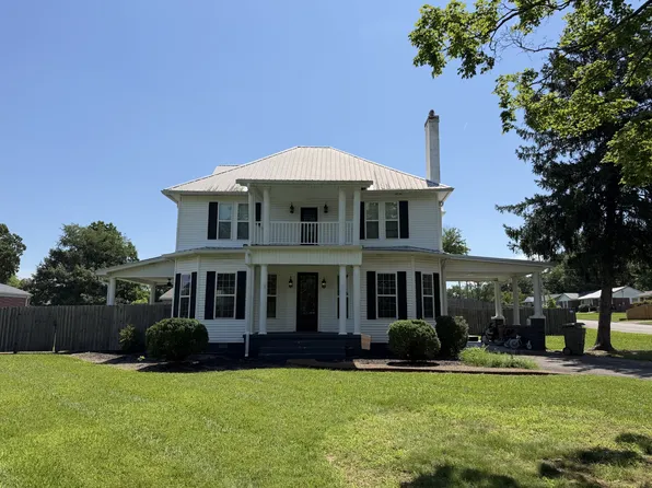 106 Lafayette Ave, Lawrenceburg, TN 38464