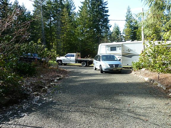 5th image of 321 E Twanoh Falls Dr