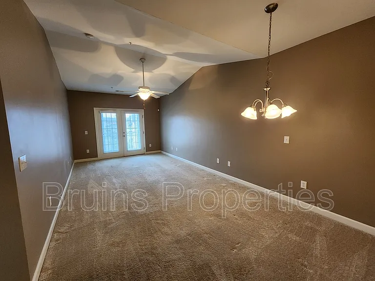 7104 W Friendly Ave #310 — Photo 13