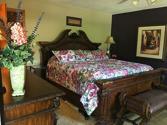 5th image of 26623 W Cove Dr