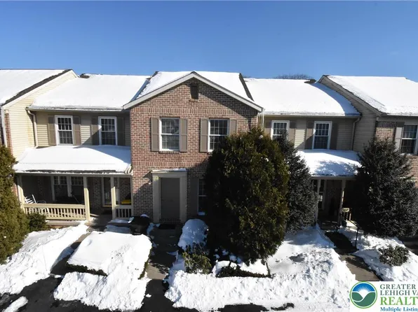 573 Ponds Edge Ln #A4, Allentown, PA 18104