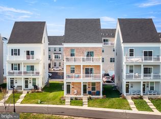 128 Dock St, Bensalem, PA 19020